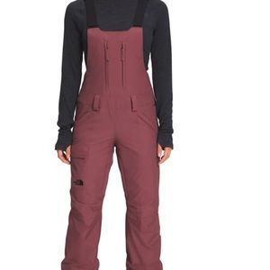 North Face Women’s Freedom Bibs in Black Size XL - sold out color!